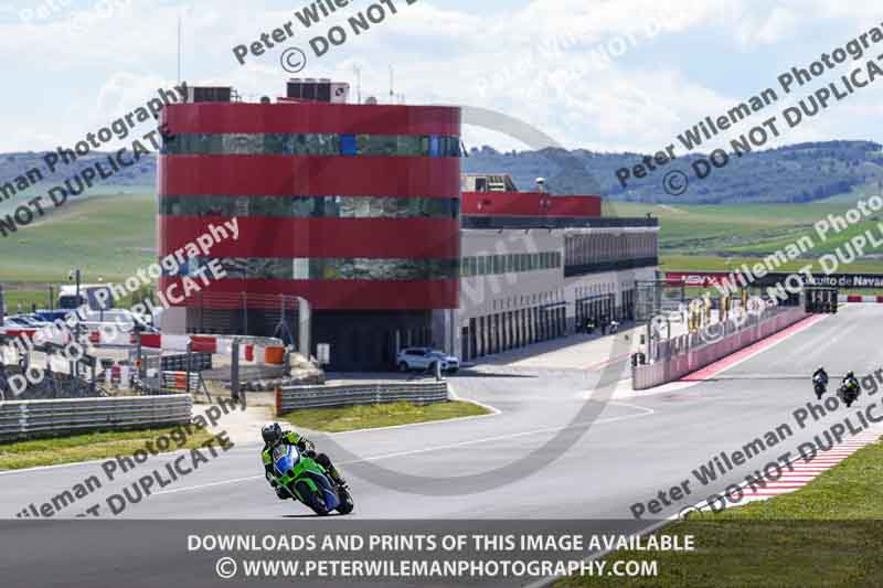 cadwell no limits trackday;cadwell park;cadwell park photographs;cadwell trackday photographs;enduro digital images;event digital images;eventdigitalimages;navarra;no limits trackdays;peter wileman photography;racing digital images;trackday digital images;trackday photos